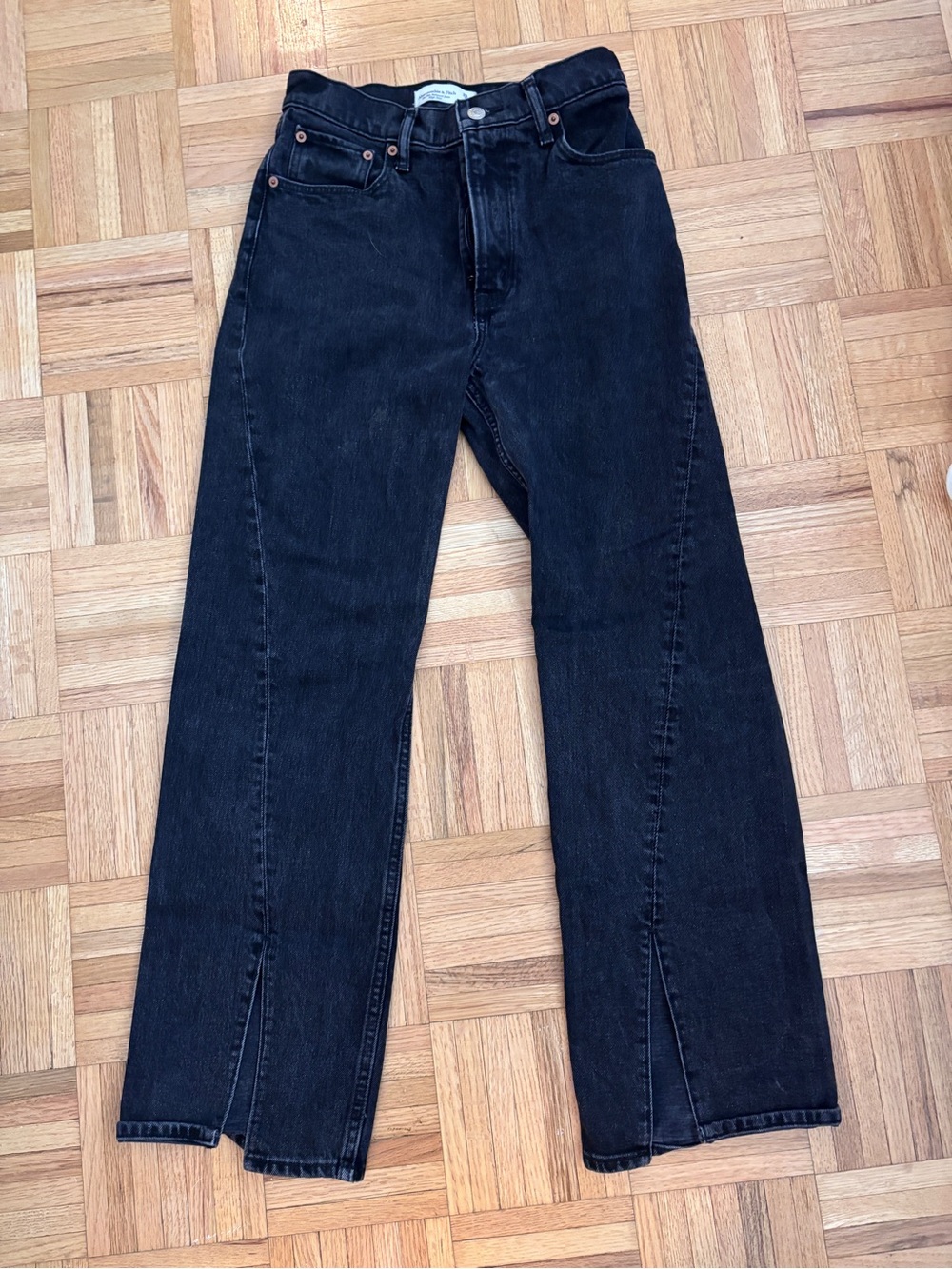 Abercrombie 90s relaxed Jean high rise Black